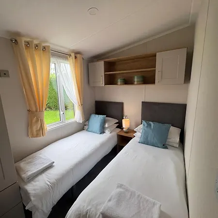 Campsie Glen Holiday Park Glasgow Exterior photo
